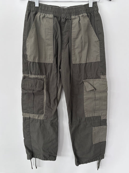 Urban Heritage Resort Cargo Pants | Sz small