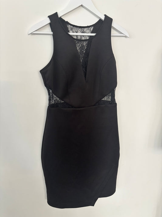 Guess Dress with Cut Out Lace (flaw) | Sz 6 (J11C3)
