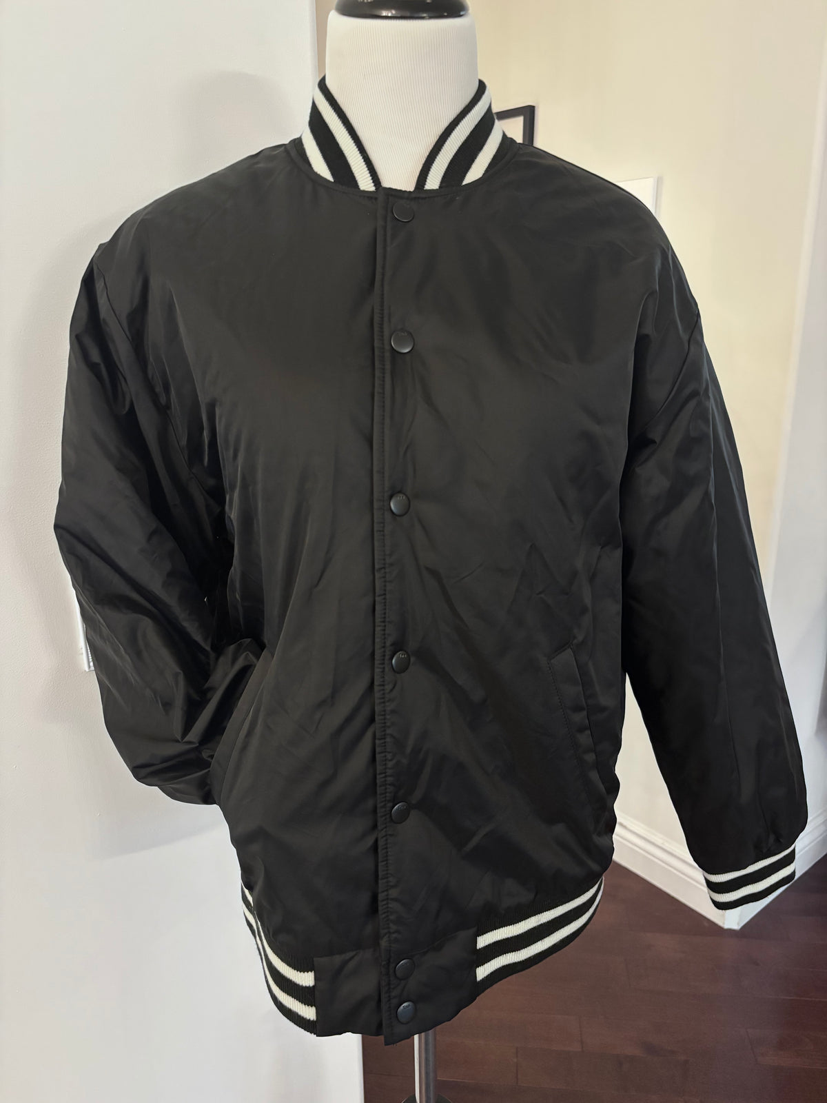 Aritzia TNA Stadium Bomber Jacket | Sz Medium Oversized