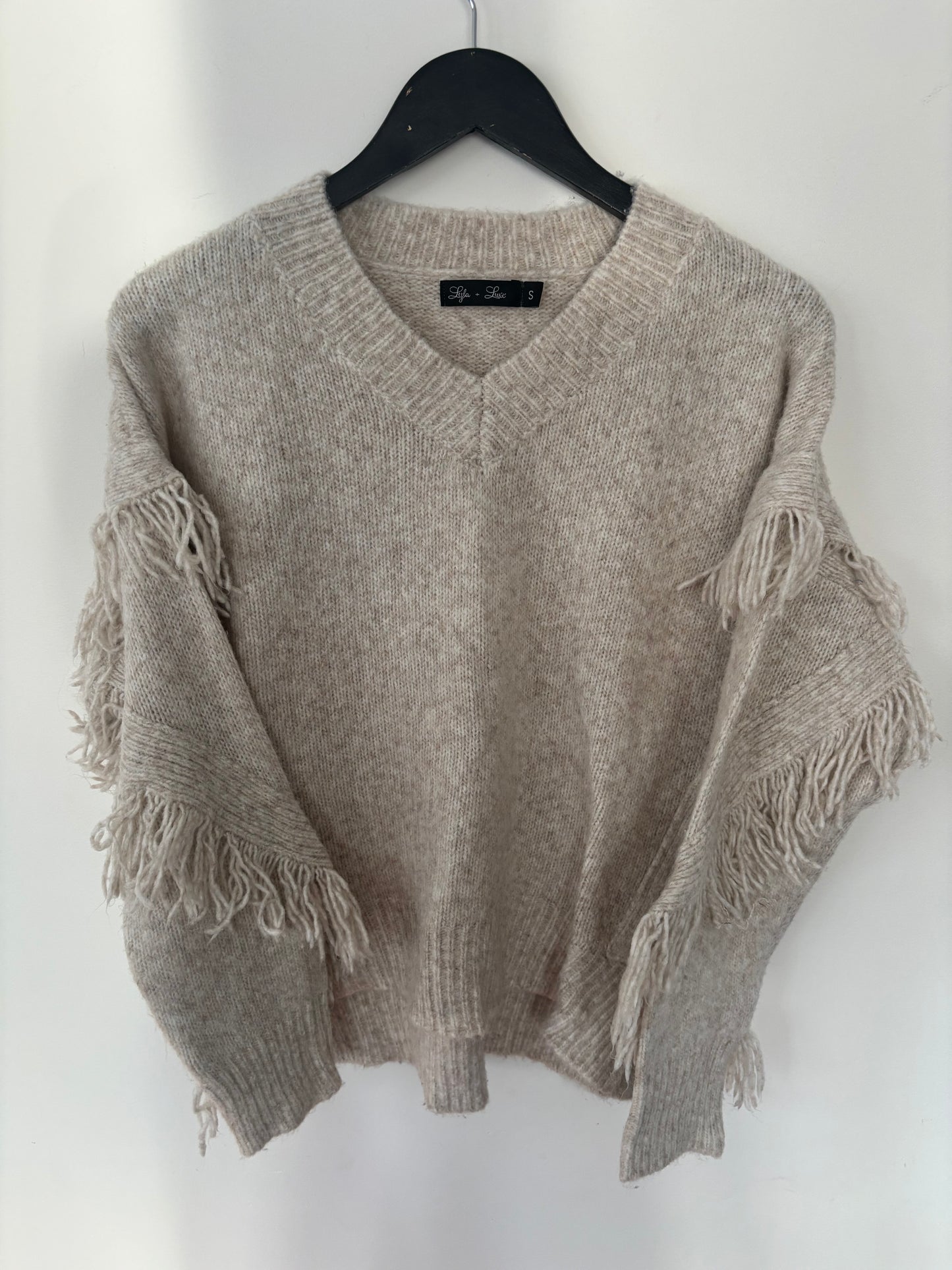 Lyla & Luxe Bindi Fringe Sweater in Grey | Sz Small (Oversized)(J38L9)