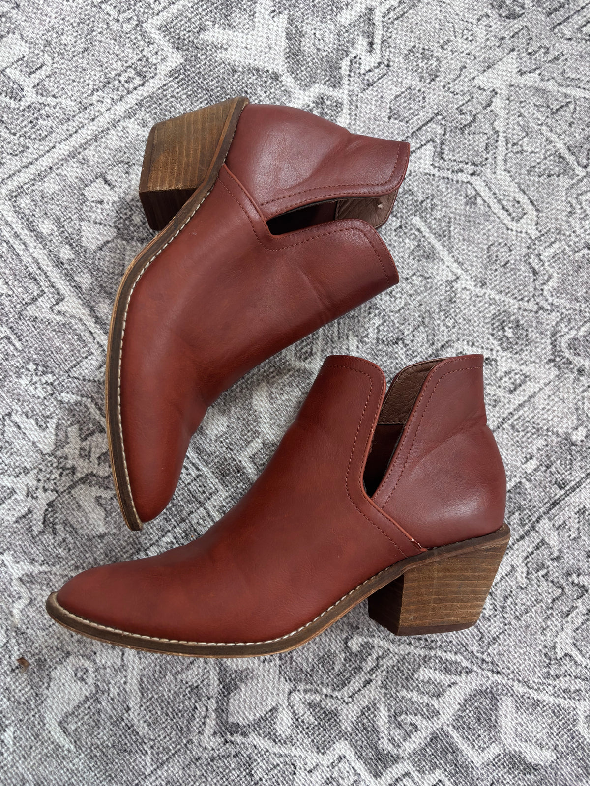 Beast Fashion Block Heel Boots | Sz 9