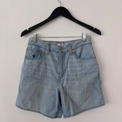 Levi's High Baggy Lightwash Shorts | Sz 27