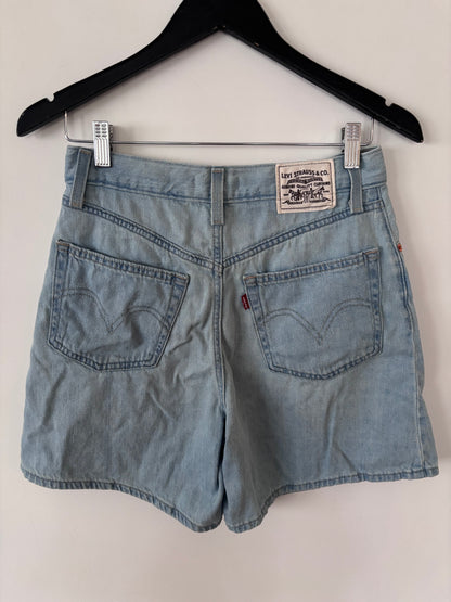 Levi's High Baggy Lightwash Shorts | Sz 27