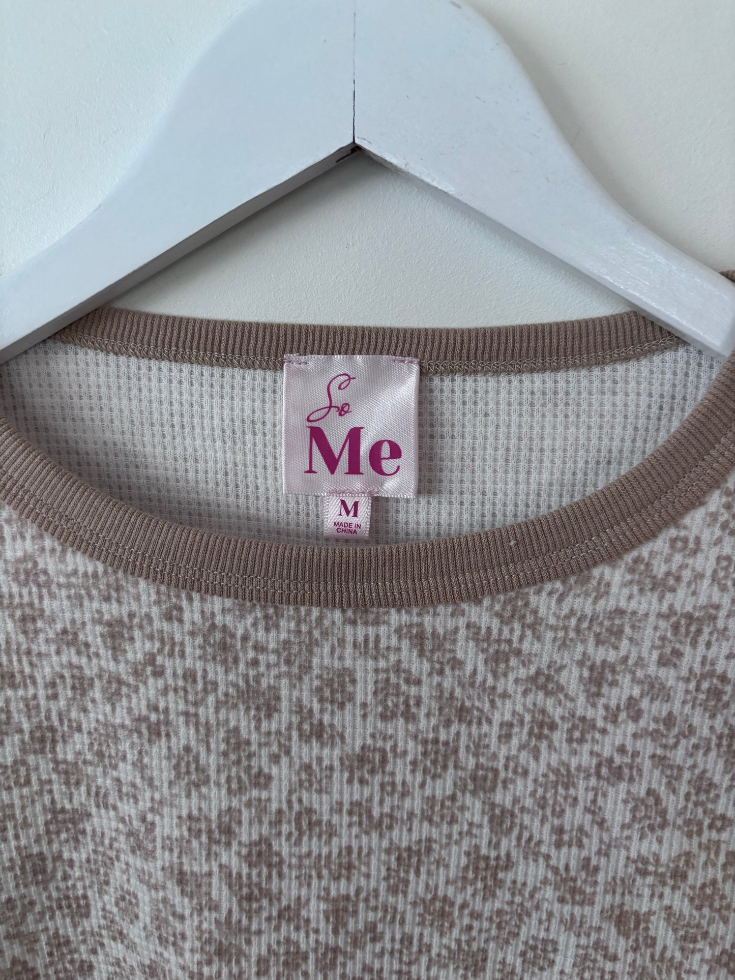 So Me Floral Waffle Textured Long Sleeve Top | Sz Medium