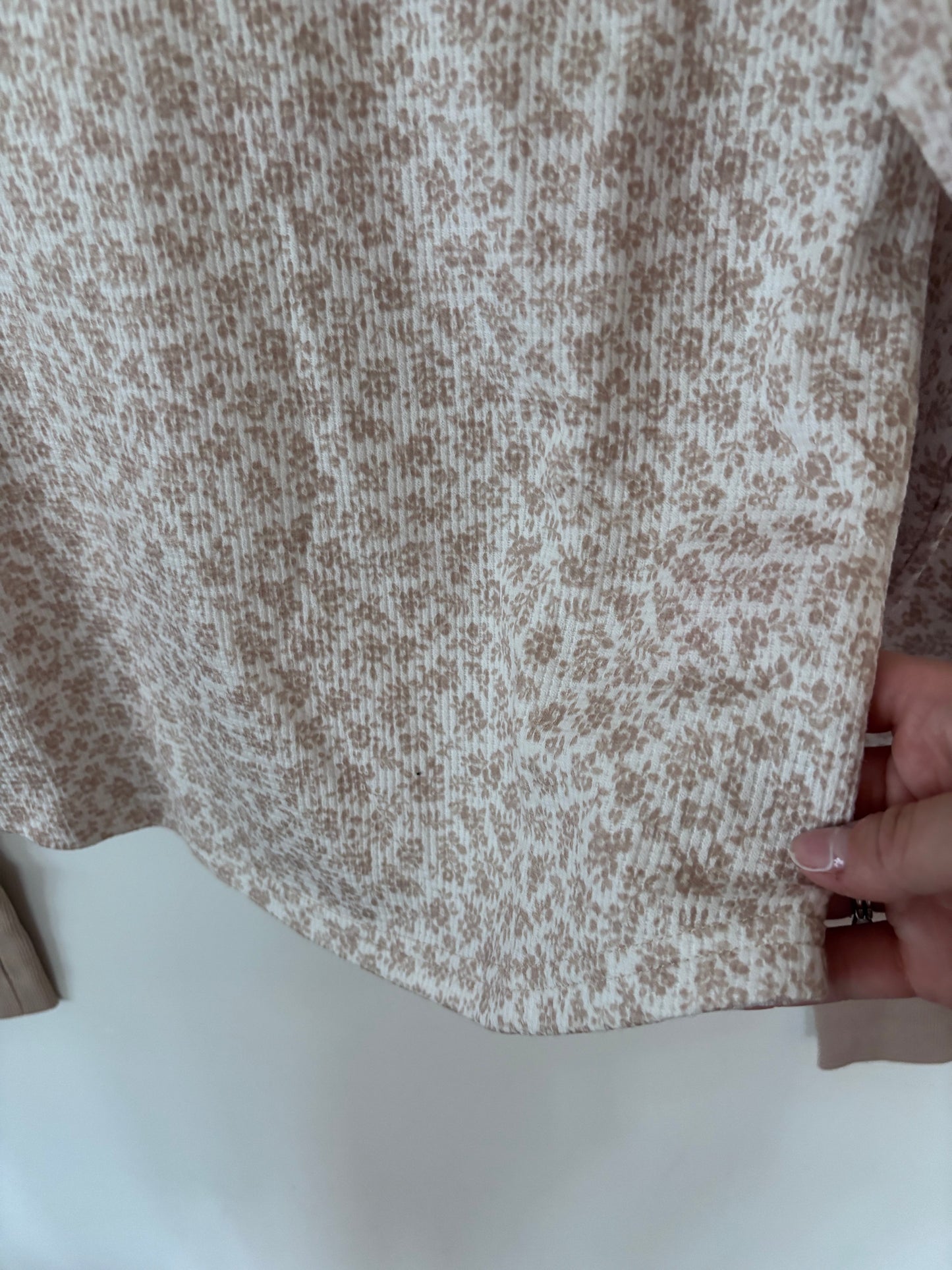 So Me Floral Waffle Textured Long Sleeve Top | Sz Medium