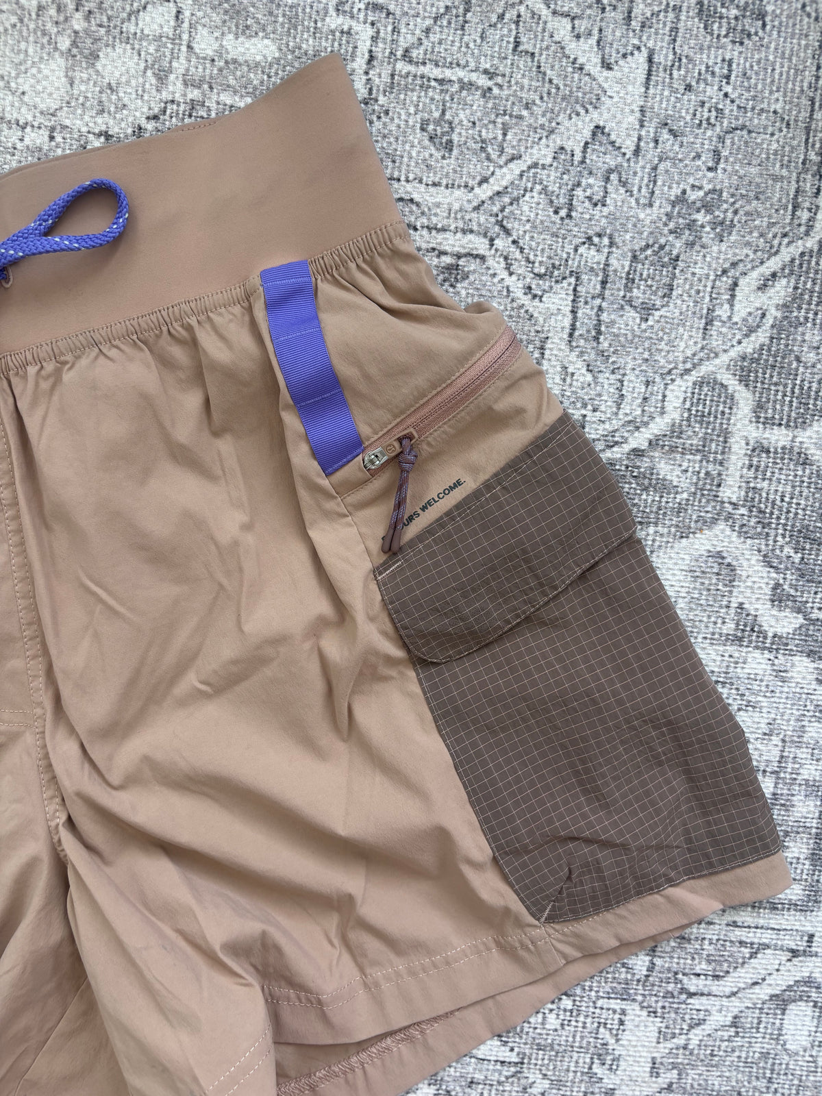 Lululemon Multi-Pocket Cargo High-Rise Hiking Short 5" | Sz 6