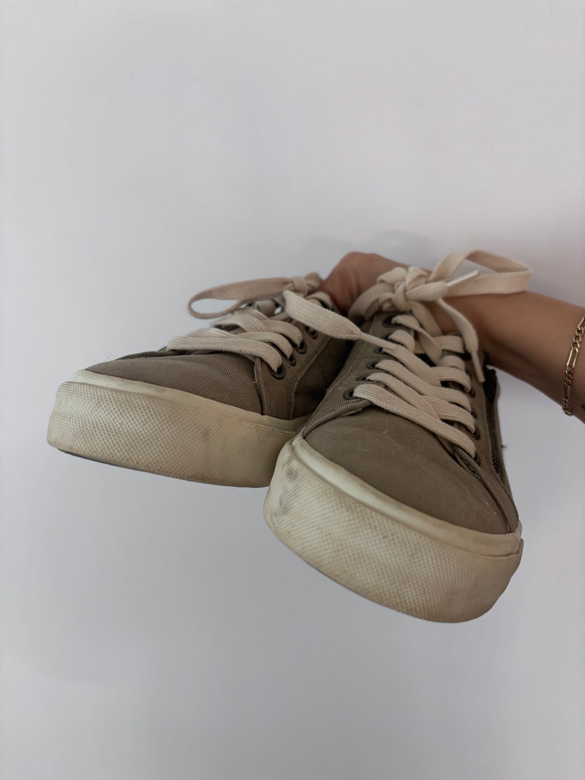 Taos Z-Soul Sneakers Sz