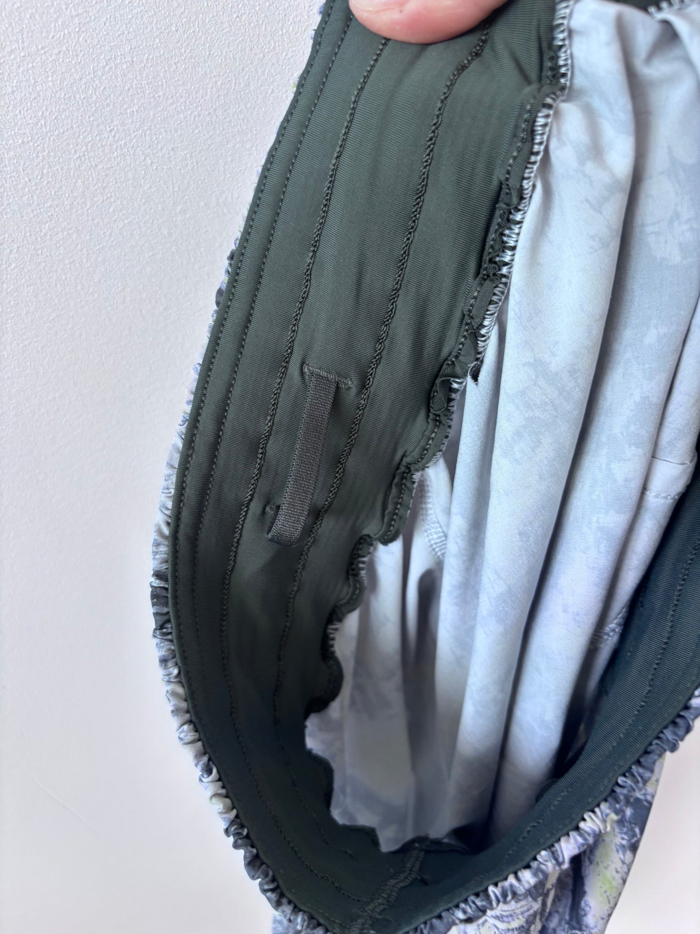Lululemon Track That High Rise Short 5" Cinder Grain Smoked Spruce Multi (flaw) | Sz 6
