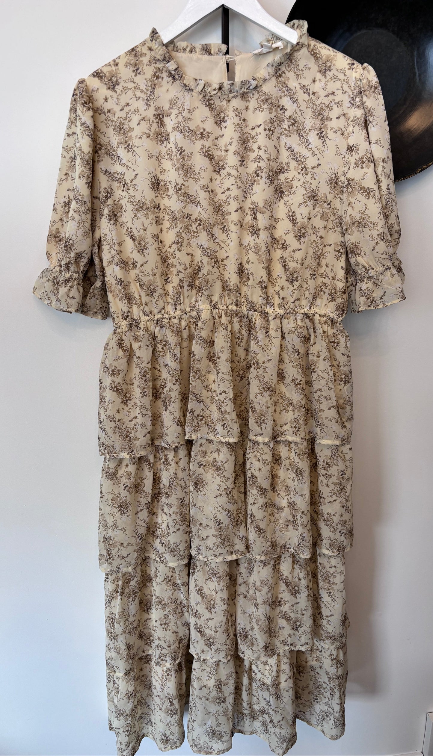 Baltic Born Muted Yellow Floral Tiered Dress | Sz XL (AR1)