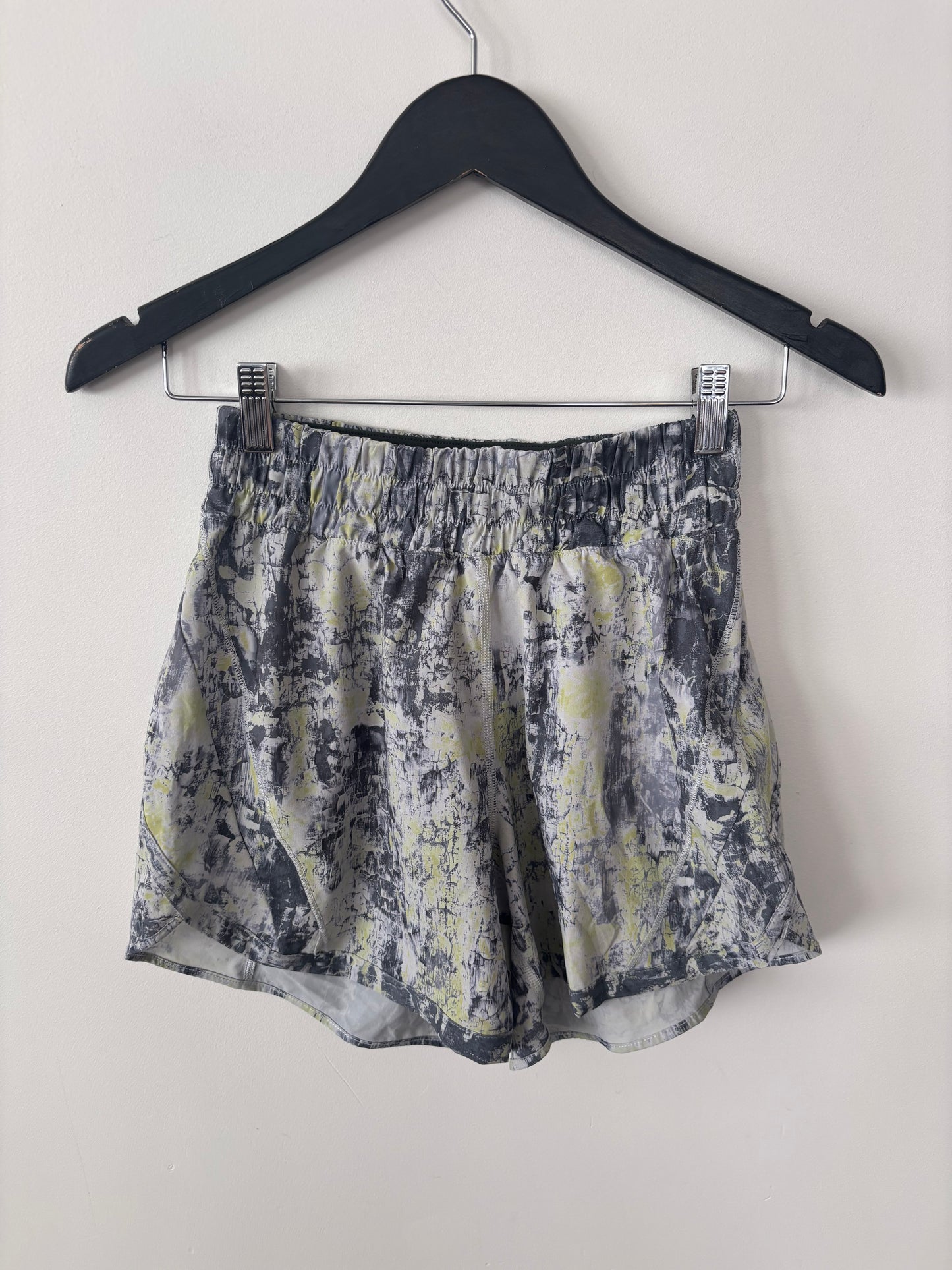 Lululemon Track That High Rise Short 5" Cinder Grain Smoked Spruce Multi (flaw) | Sz 6