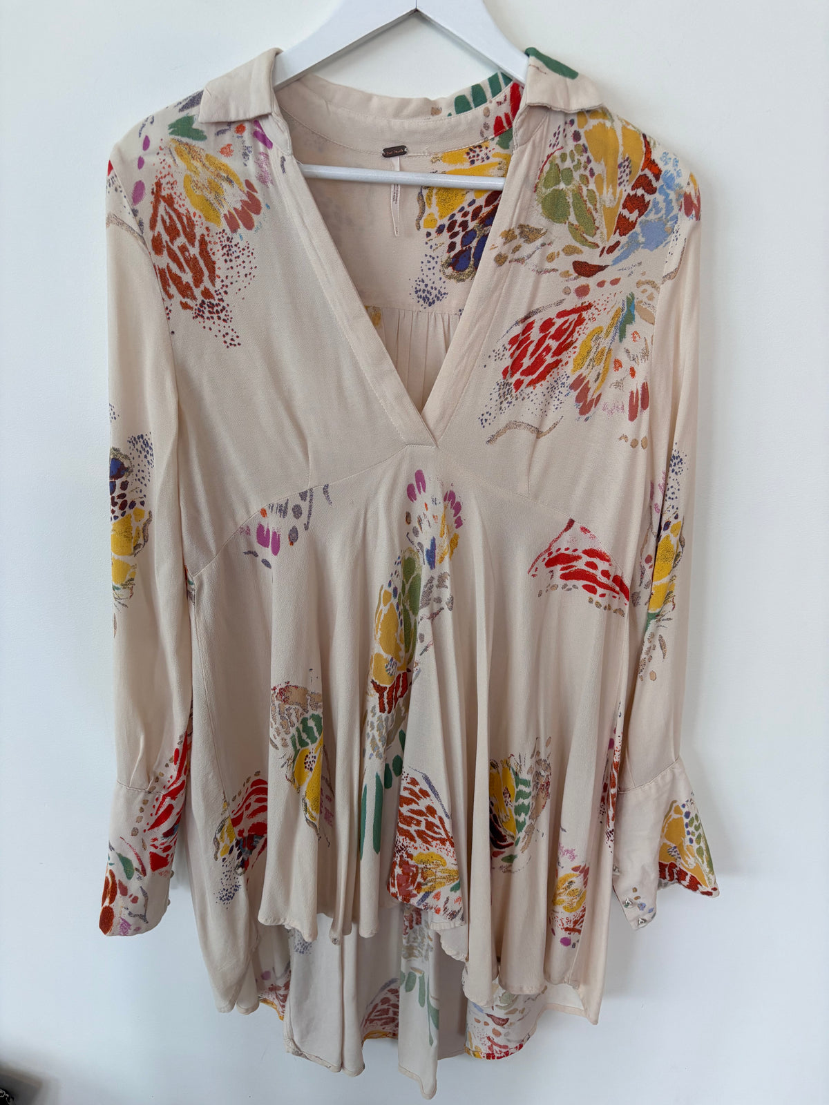 Free People Field Of Butterflies Tunic in Ivory | Sz Small (oversized)