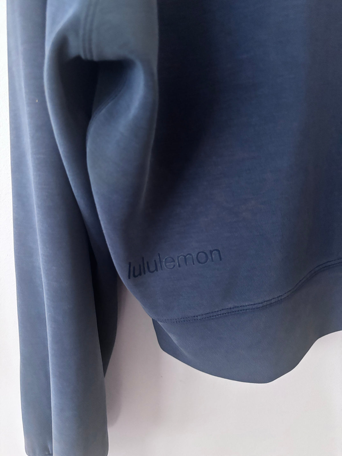 Lululemon Perfectly Oversized Crop Crew in Navy | Sz 4