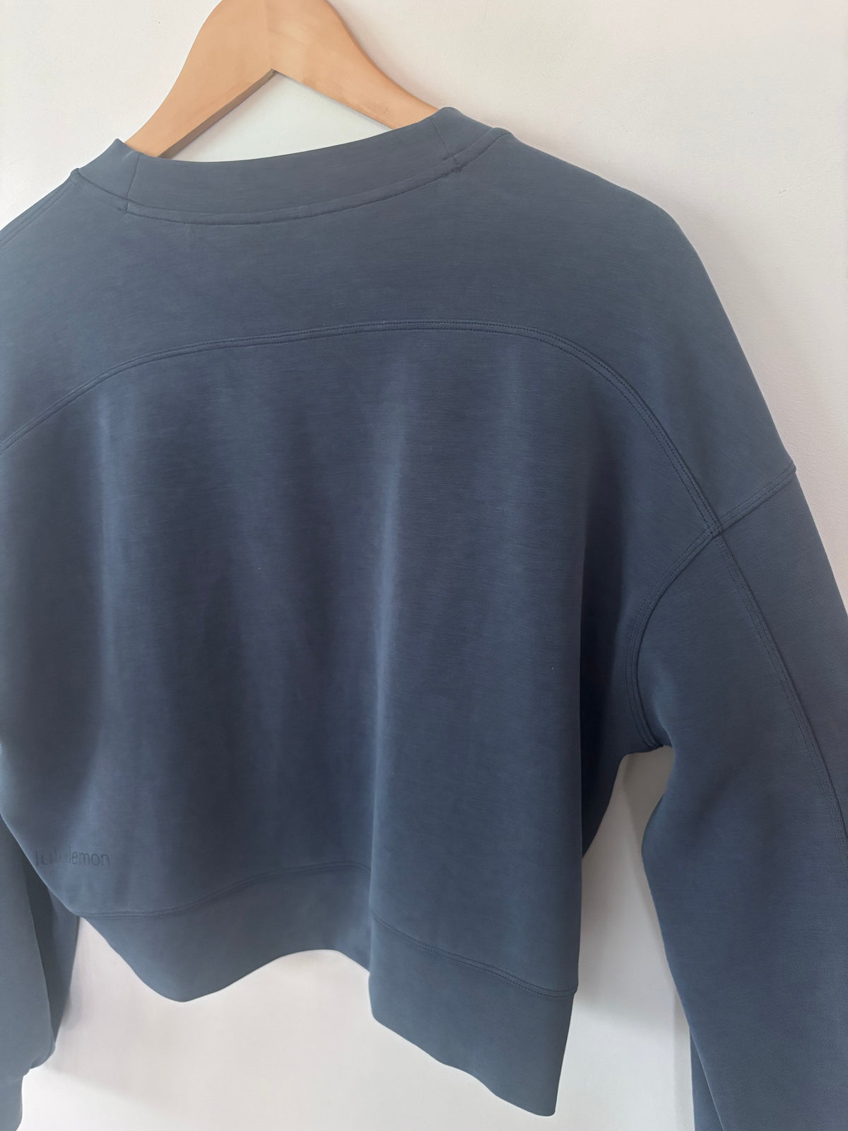 Lululemon Perfectly Oversized Crop Crew in Navy | Sz 4