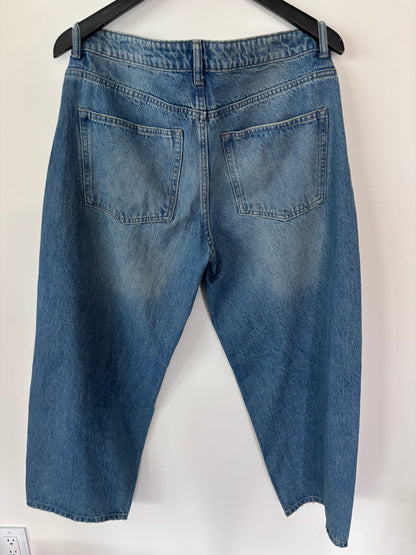 H&M Regular Waist Barrel Leg Jeans | Sz 8 (fit like 29)