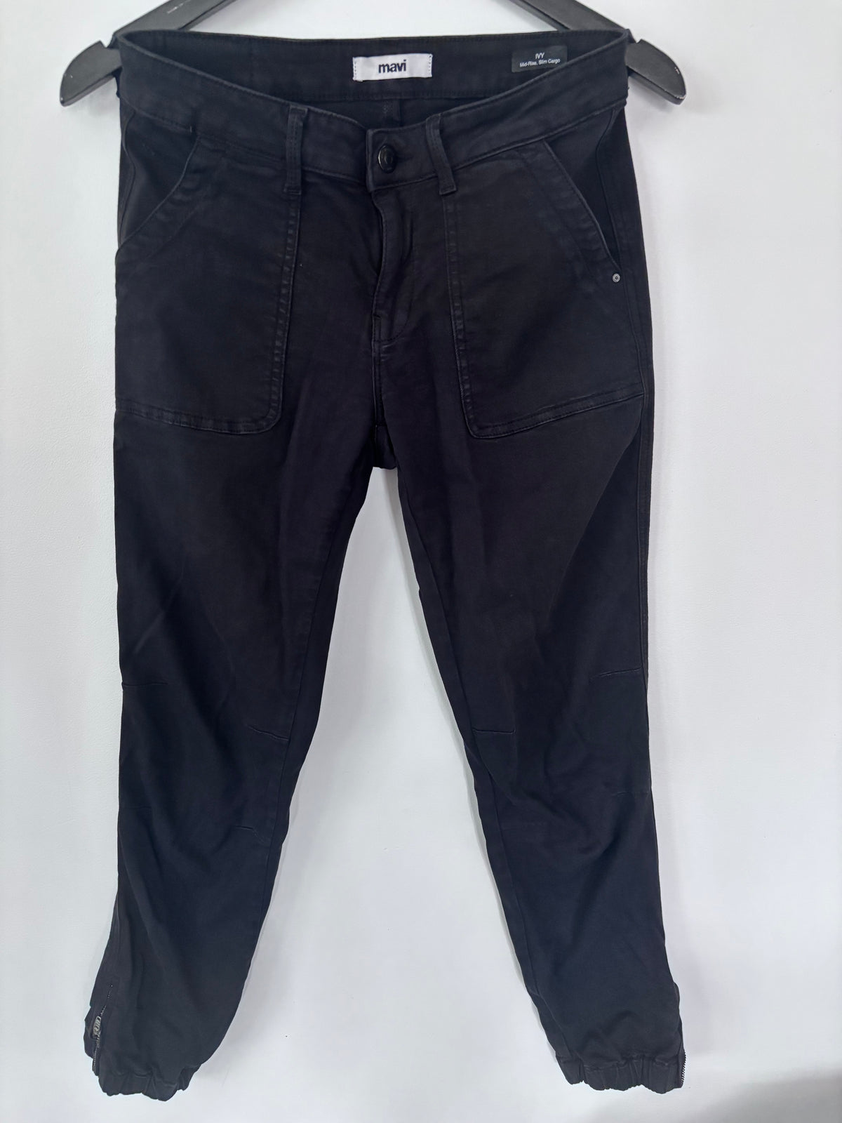 Mavi Ivy Slim Cargo Pants in black | Sz 28