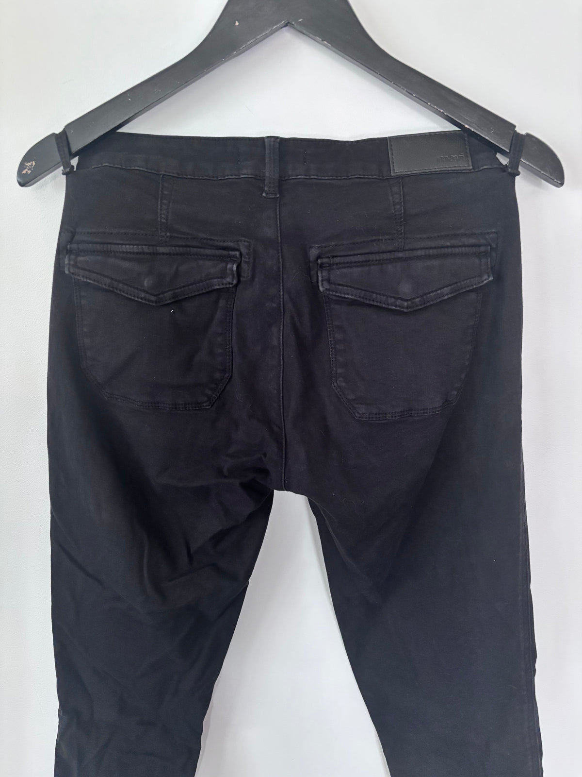Mavi Ivy Slim Cargo Pants in black | Sz 28
