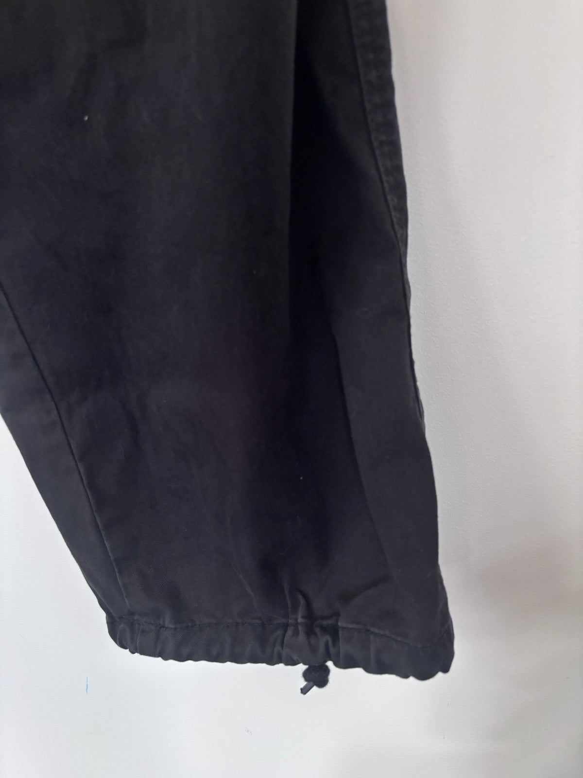 Levi's '94 Baggy Cargo Pants in Black | Sz 28