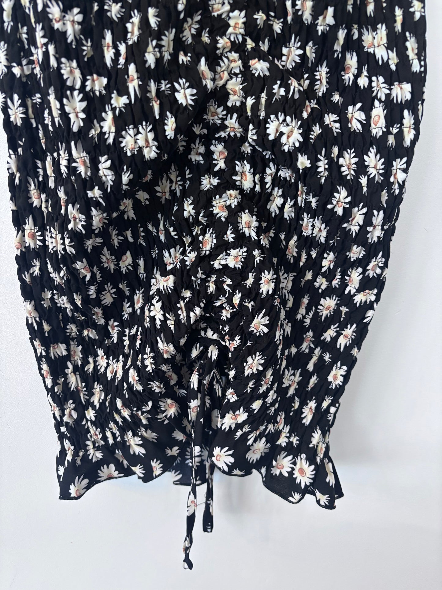 Pretty Garden Black/White/Yellow Smocked Dress | Sz Small