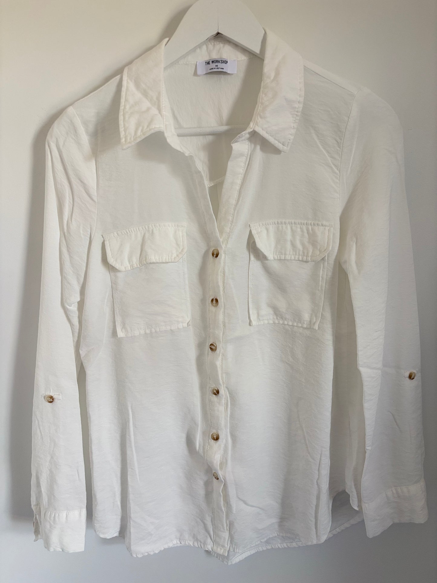 The Workshop White Button Down Utility Shirt | Medium (O27L4)