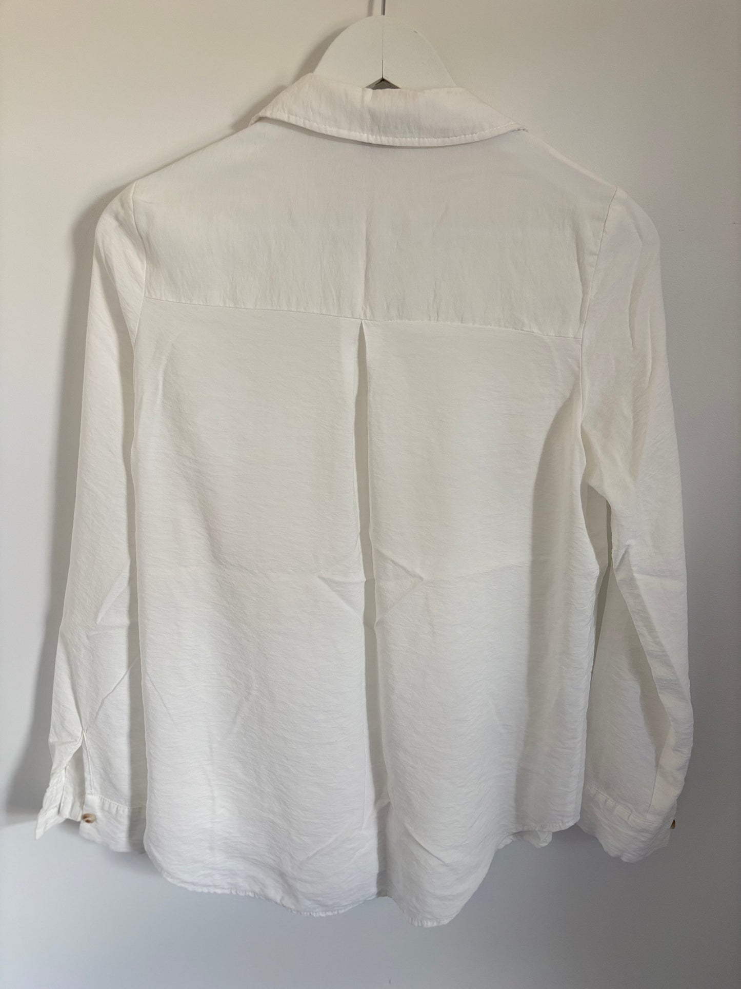 The Workshop White Button Down Utility Shirt | Medium (O27L4)