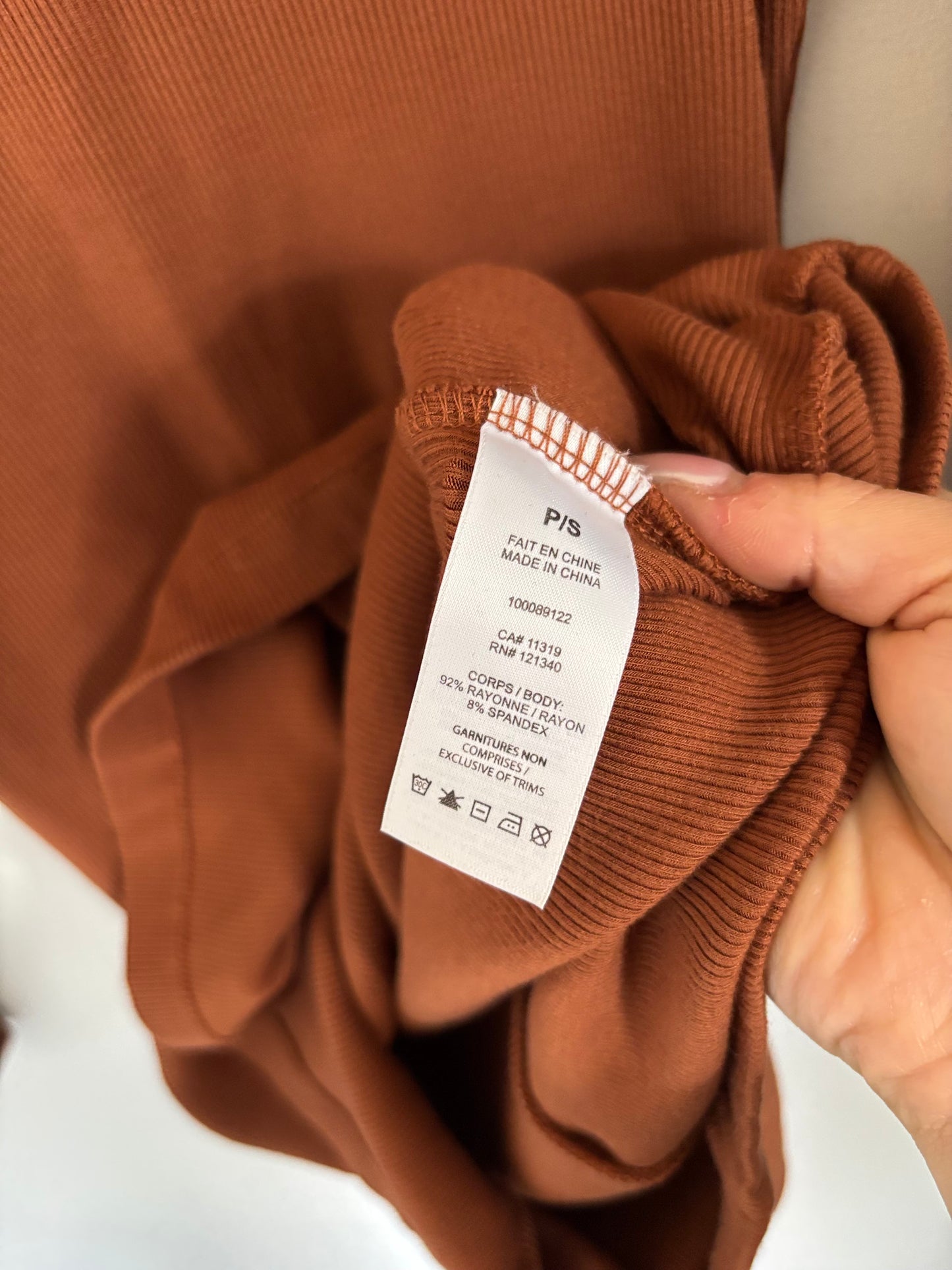 Dynamite Isabella Ribbed Turtleneck Mini Dress | Small (O23L4)