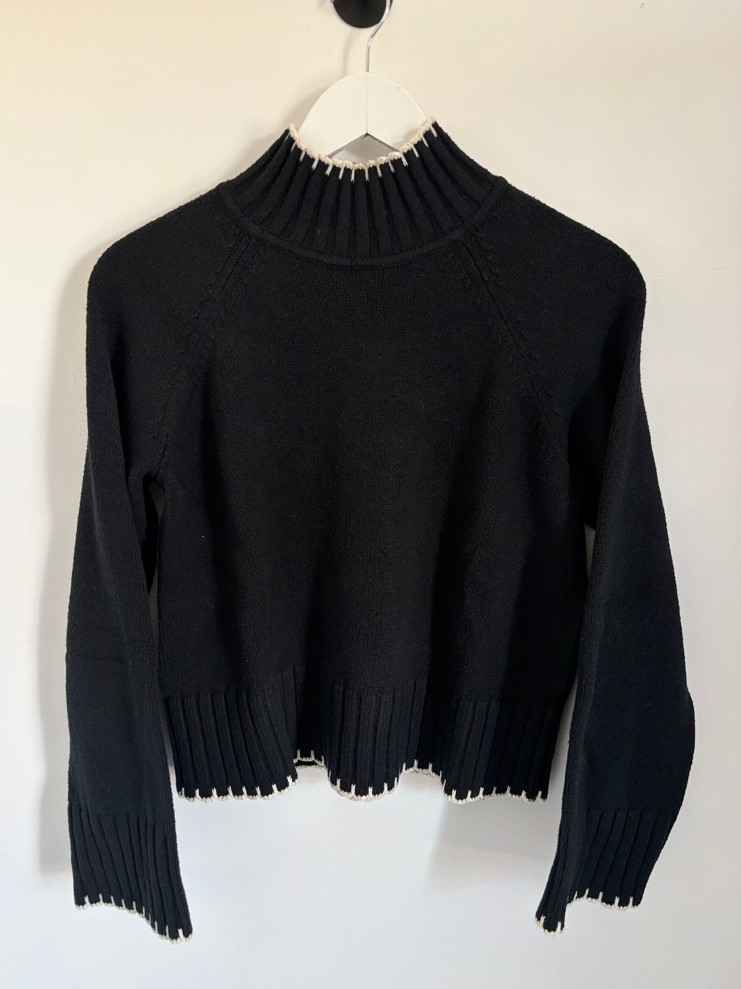 Gap Black CashSoft  Mockneck | Small (O25L4)