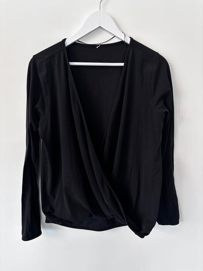 Lululemon Full Freedom Black Long Sleeve  | Sz 10 (approx)