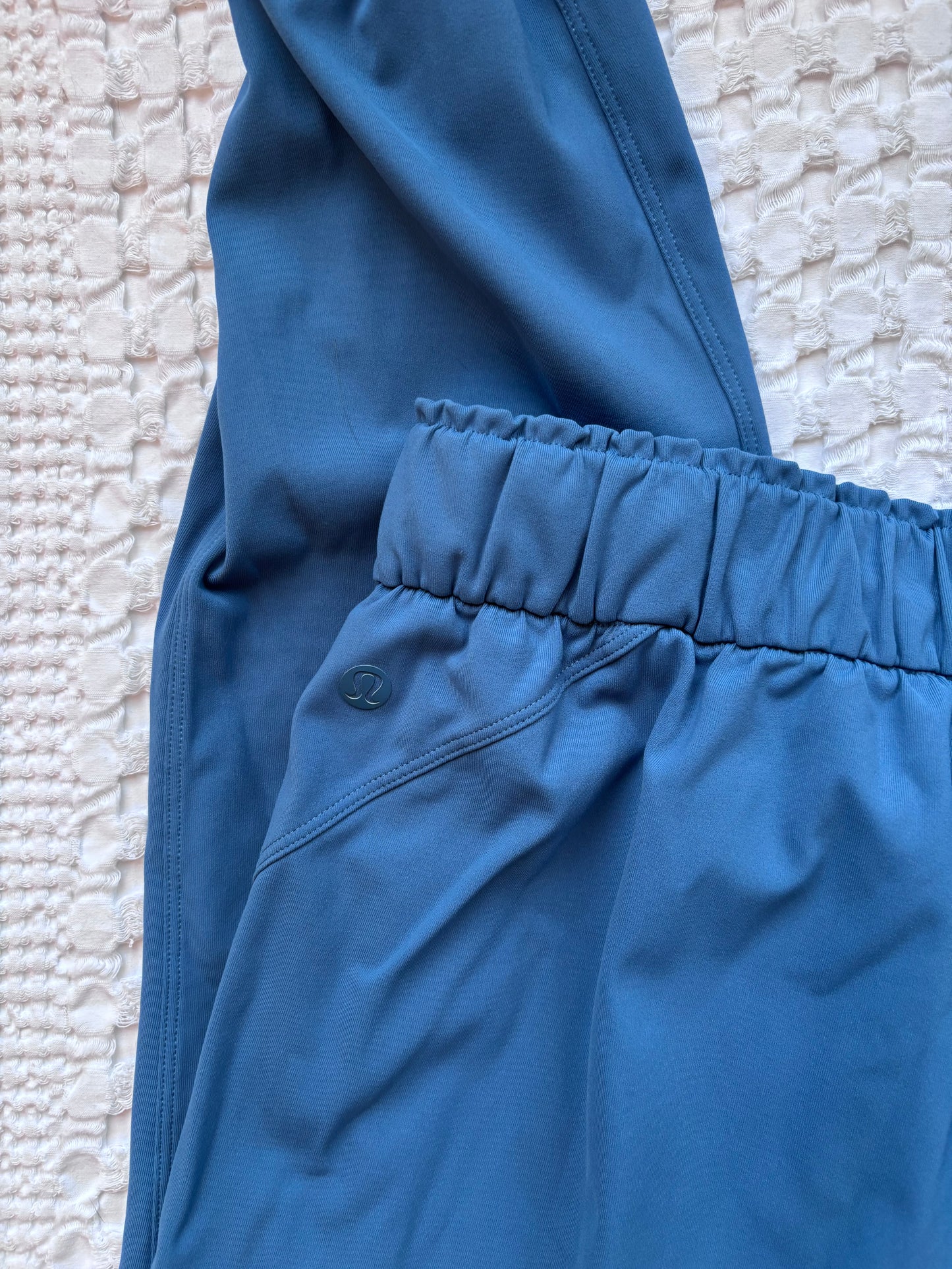 Lululemon Keep Moving Jogger in Denim Blue | Sz 6