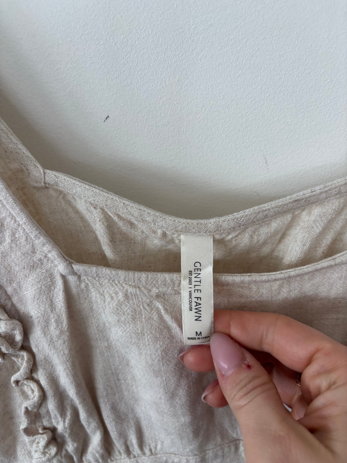 Gentle Fawn Cropped Linen Blend Top | Sz Medium (W3)