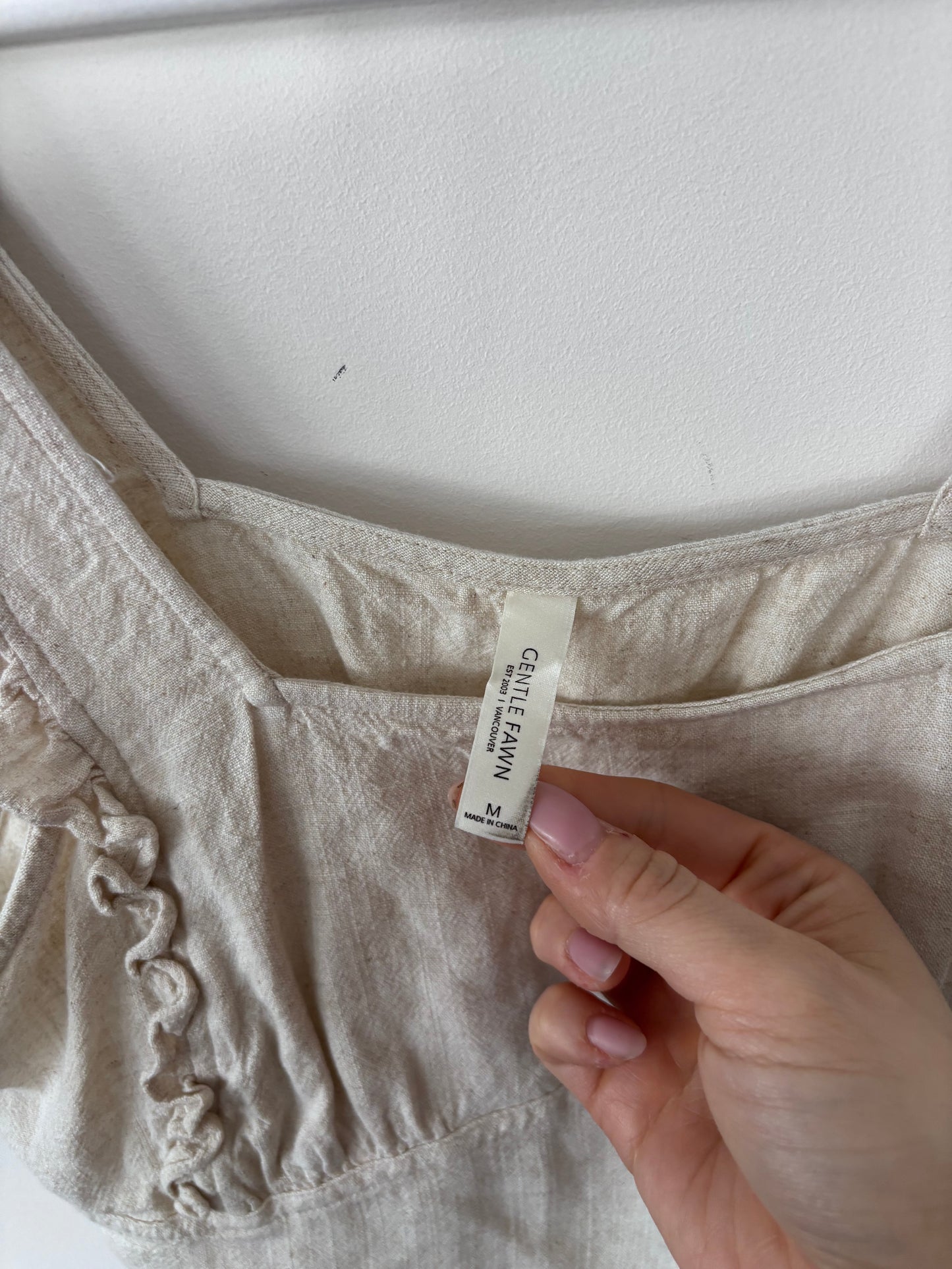Gentle Fawn Cropped Linen Blend Top | Sz Medium (W3)