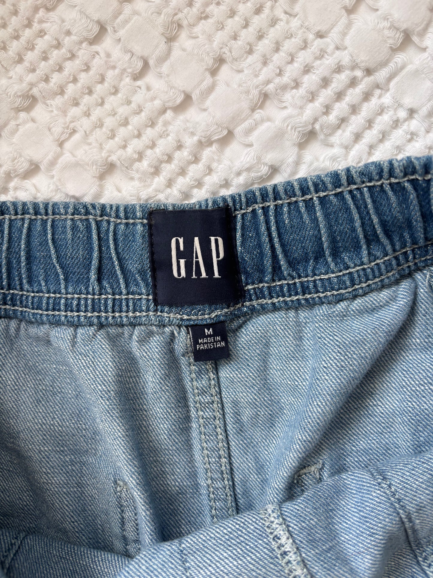 Gap Soft Denim Easy Shorts | Medium