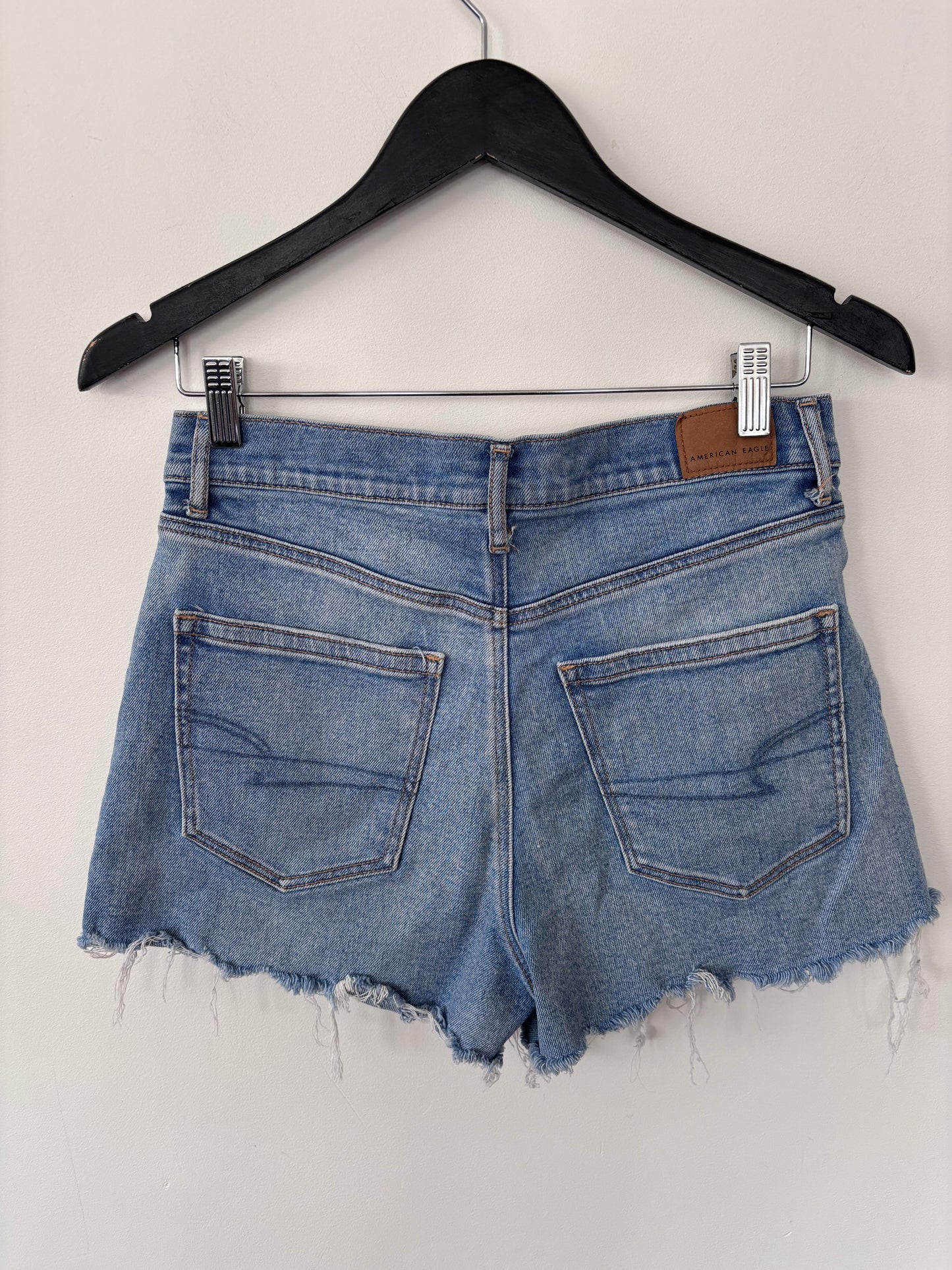 American Eagle Stretch High Rise 90s Denim Shorts | Sz 6 (may fit small)(AW3)