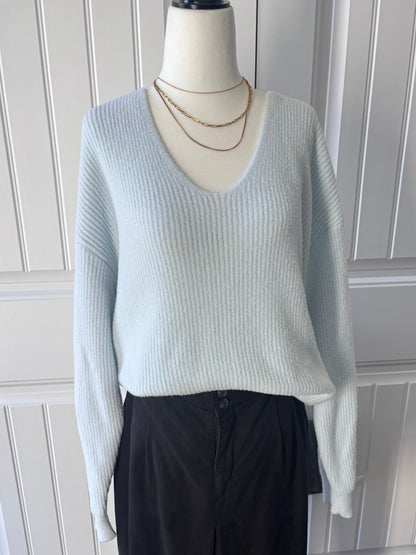 Gentle Fawn Soft Blue V-neck Sweater | Sz Medium