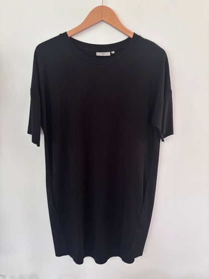 Minimum Black Shift T Shirt Dress with Pockets | Sz Medium (flaws)