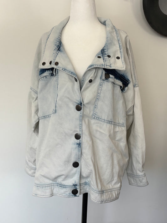 Cabi Drew Jacket Fade Wash Oversized Denim | Sz Small (fits like Large) (J138E13)