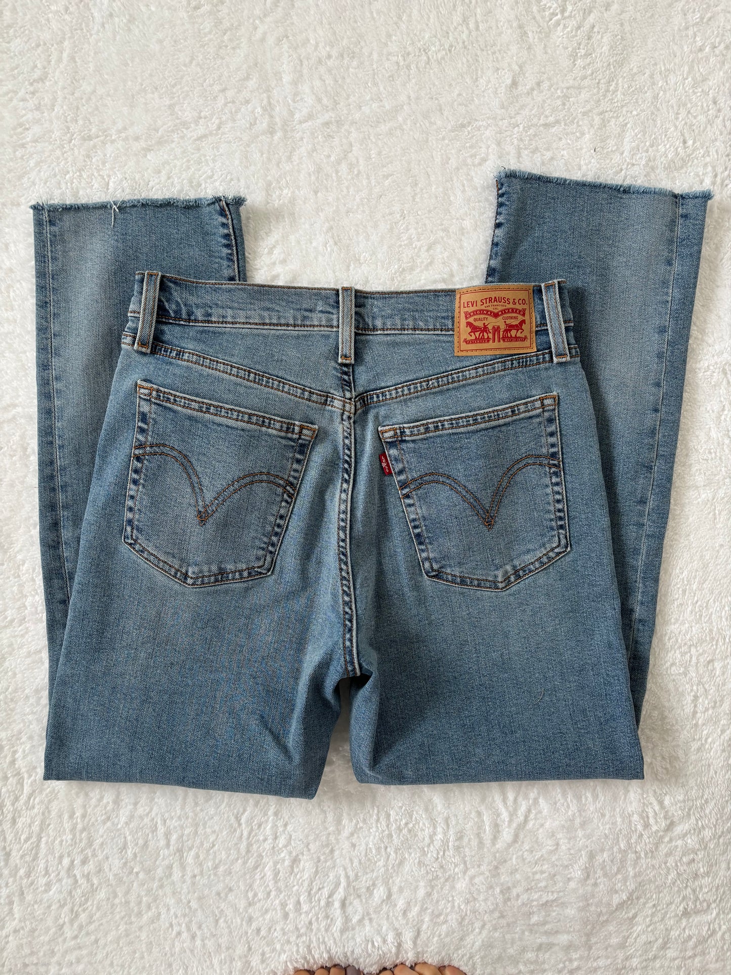 Levi's Wedgie Straight Denim (with Stretch) | 30 (O76G1)