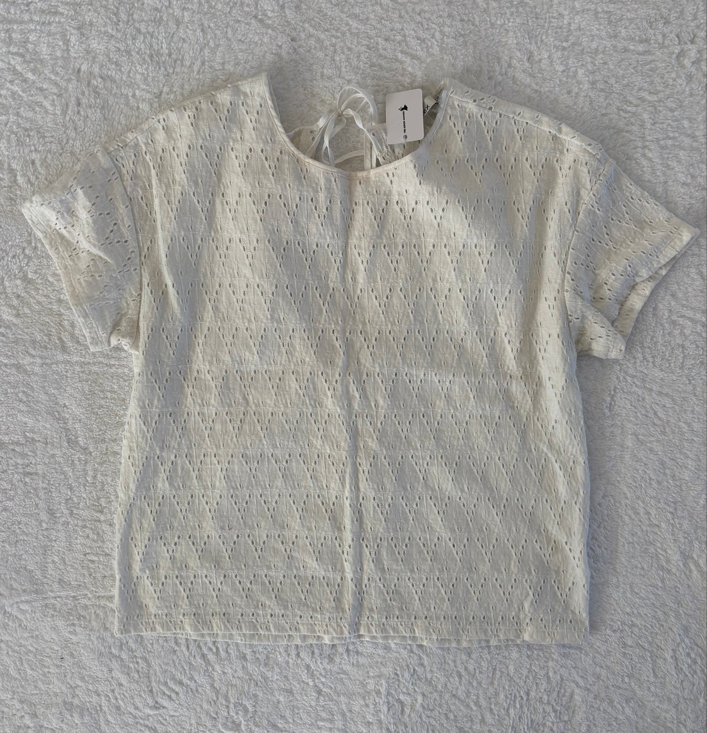 Dex White Eyelet Top with Tie Back | Medium (OC08D2)