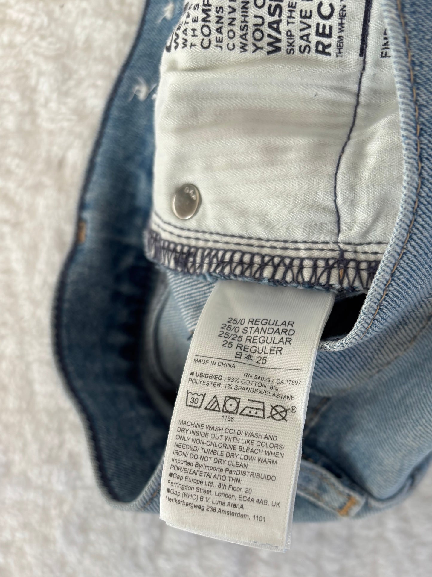 Gap Vintage Slim High Rise Denim | 25