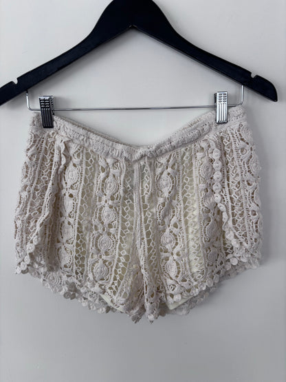 Ivory Crochet Summer Shorts | Sz Medium
