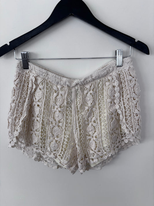 Ivory Crochet Summer Shorts | Sz Medium