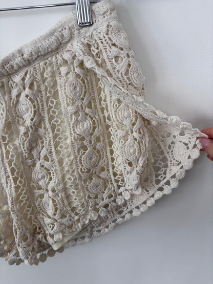 Ivory Crochet Summer Shorts | Sz Medium