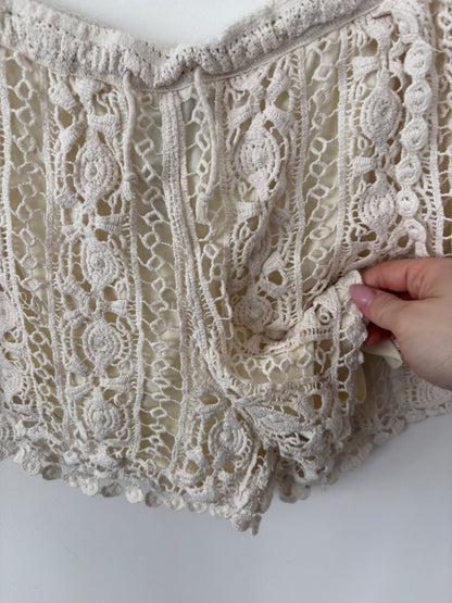 Ivory Crochet Summer Shorts | Sz Medium