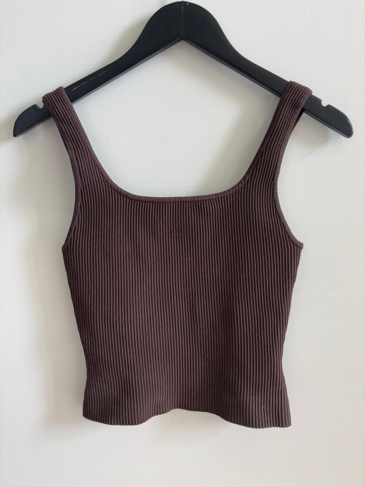 Babaton/Aritzia Sculpt Knit Tank in Brown | Small