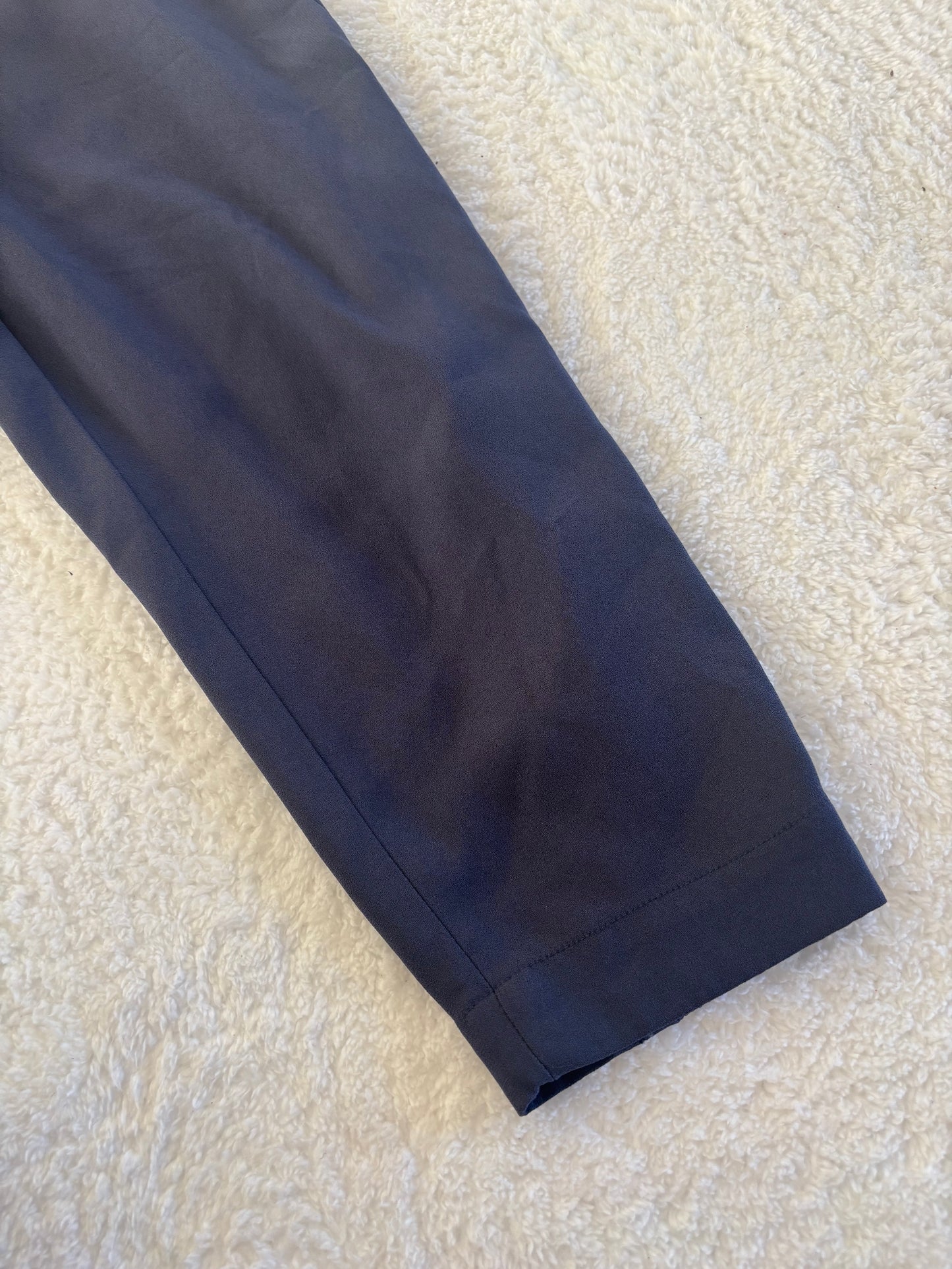 Babaton / Aritzia Navy Japanese Crepe Dexter Pant | Medium (O167B11)