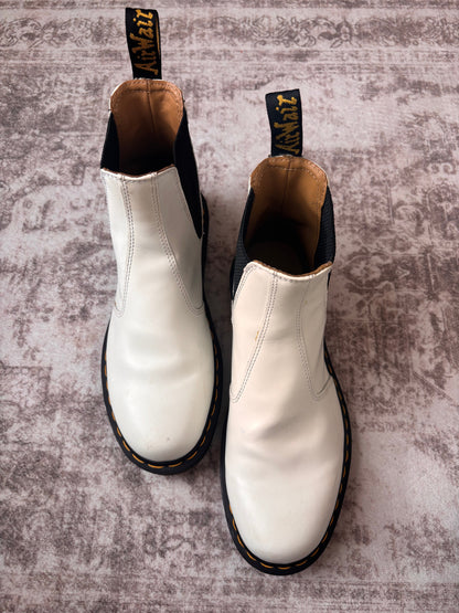 Dr. Martens Unisex Leather Chelsea Boots in White | Sz 10