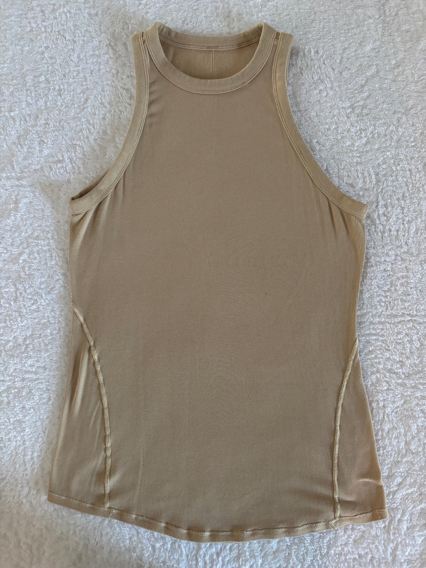 Lululemon Ribbed Hold Tight Tank in Prosecco | Medium (O101B11)