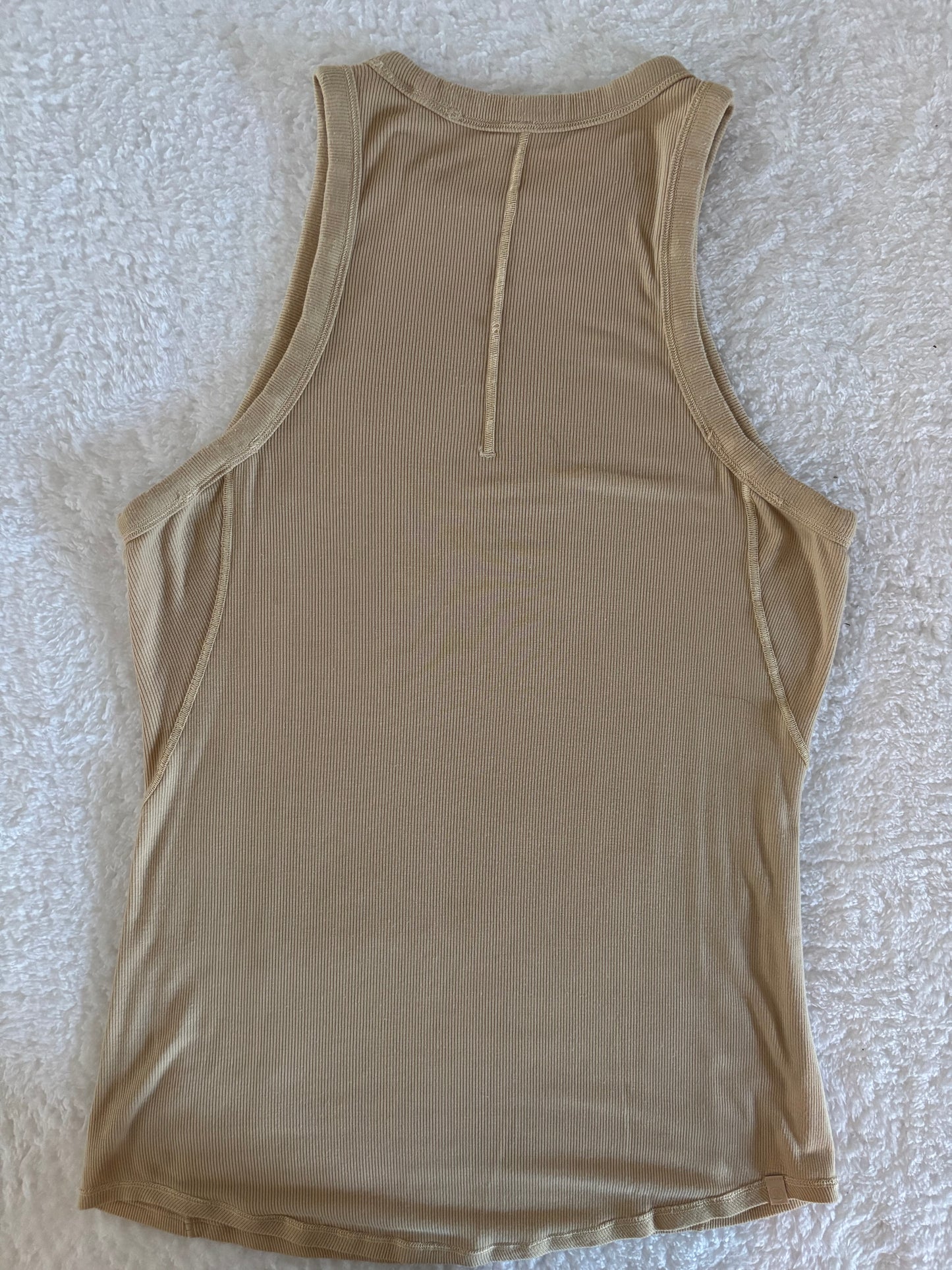 Lululemon Ribbed Hold Tight Tank in Prosecco | Medium (O101B11)