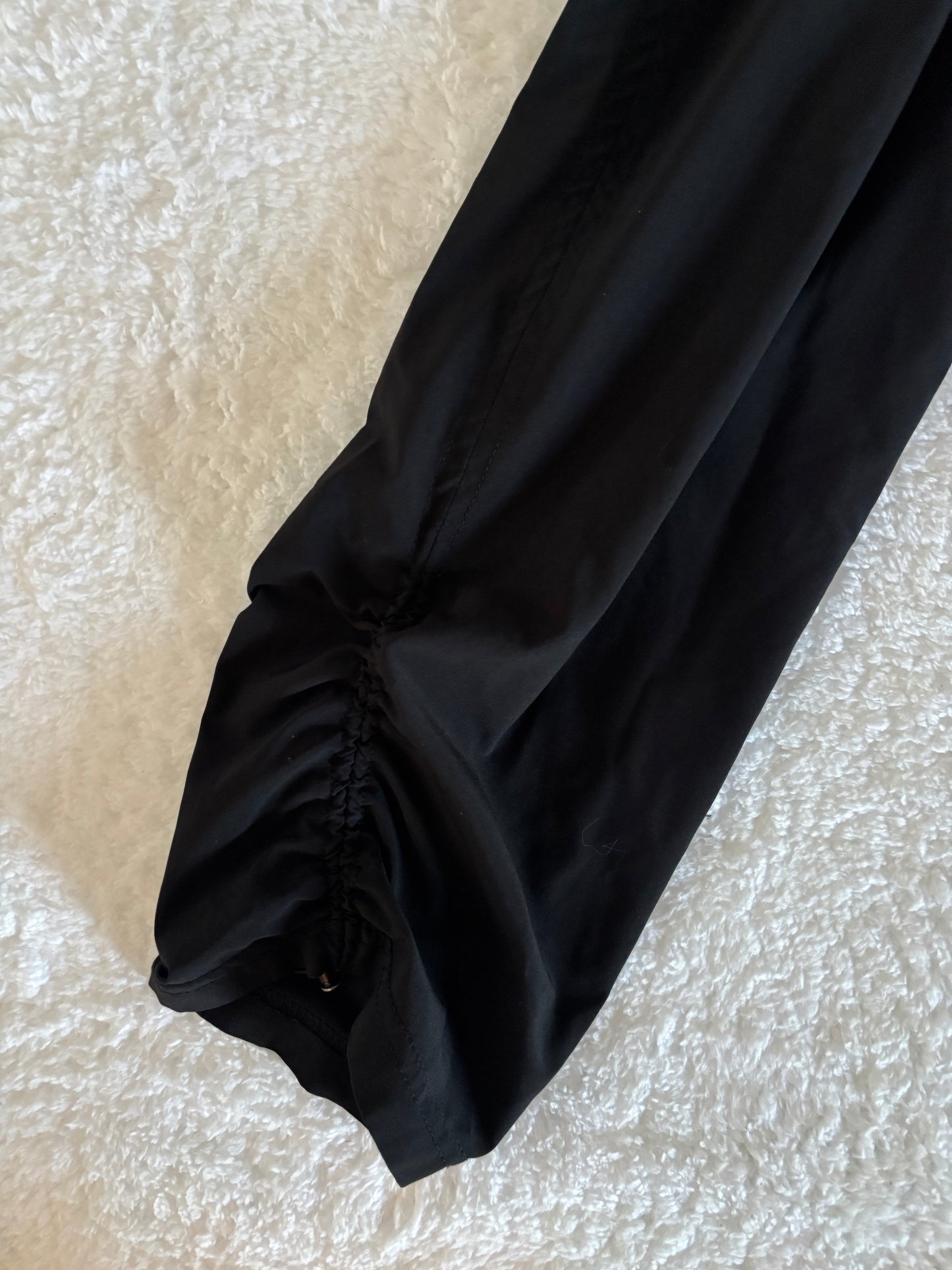 The Group Babaton / Aritzia Arrow Black Joggers | Small (O163B11)