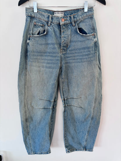 Free People Good Luck Barrel Jeans | Sz 25 (would fit 26)