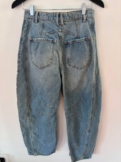 Free People Good Luck Barrel Jeans | Sz 25 (would fit 26)